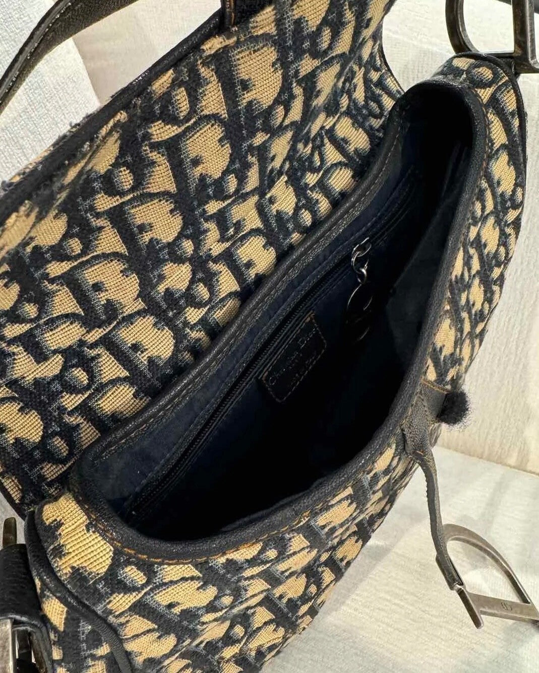 Authentic CHRISTIAN DIOR BEIGE NAVY CANVAS OBLIQUE SADDLE SHOULDER BAG Pre-owned